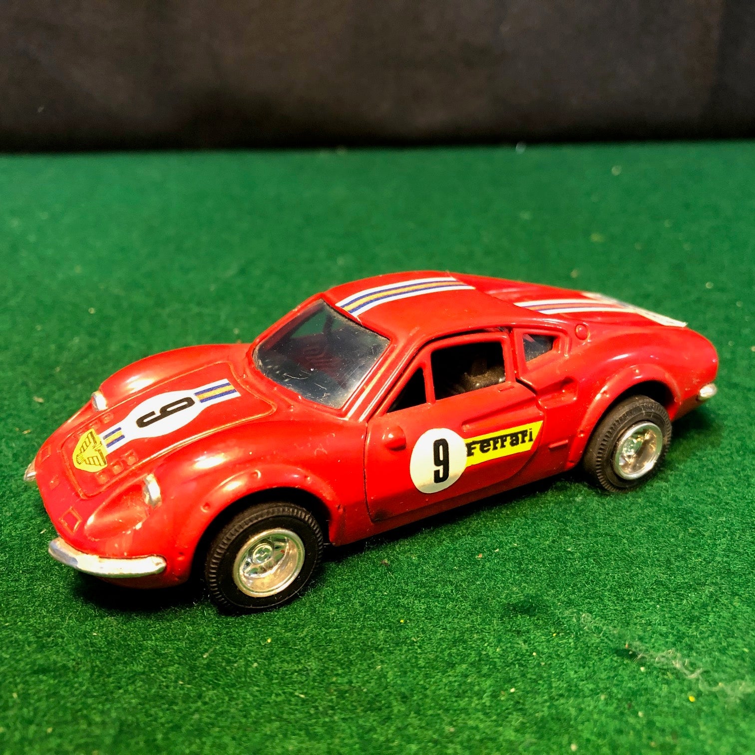 Ferrari 246 Dino N 9 Red w/Friction Motor by Shinsei 1:37 (4405)(No box)