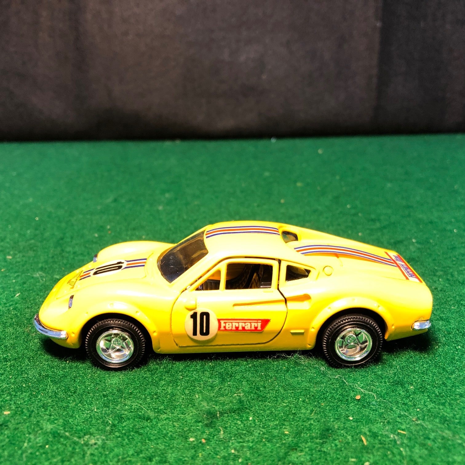 Ferrari 246 Dino N 10 Yellow w/Friction Motor by Shinsei 1:37 (4405)(No box)