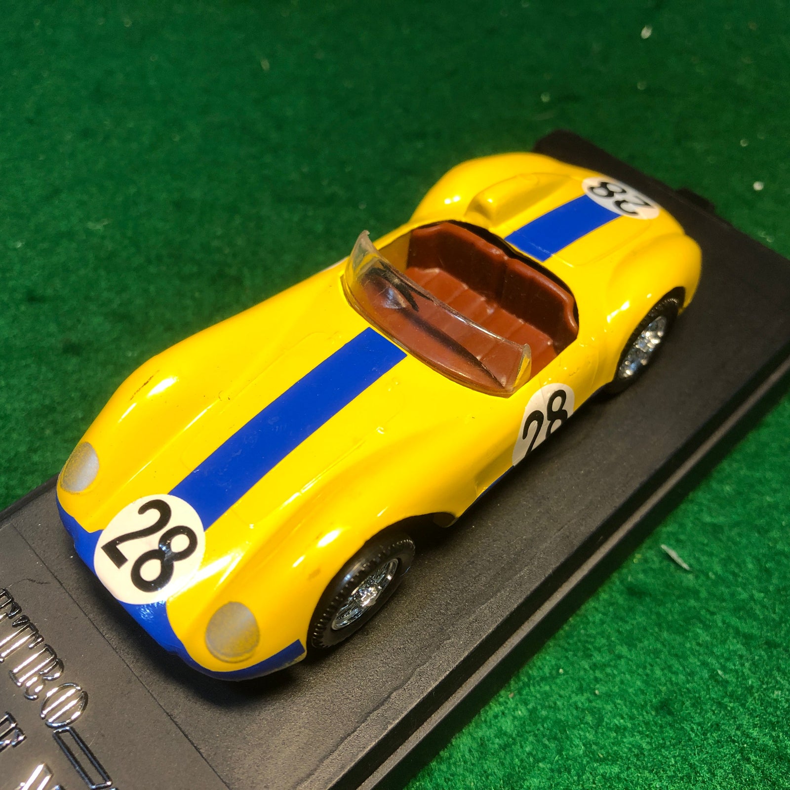 Ferrari 500 TRC 1957 N 28 by Solido 1:43 (2413)
