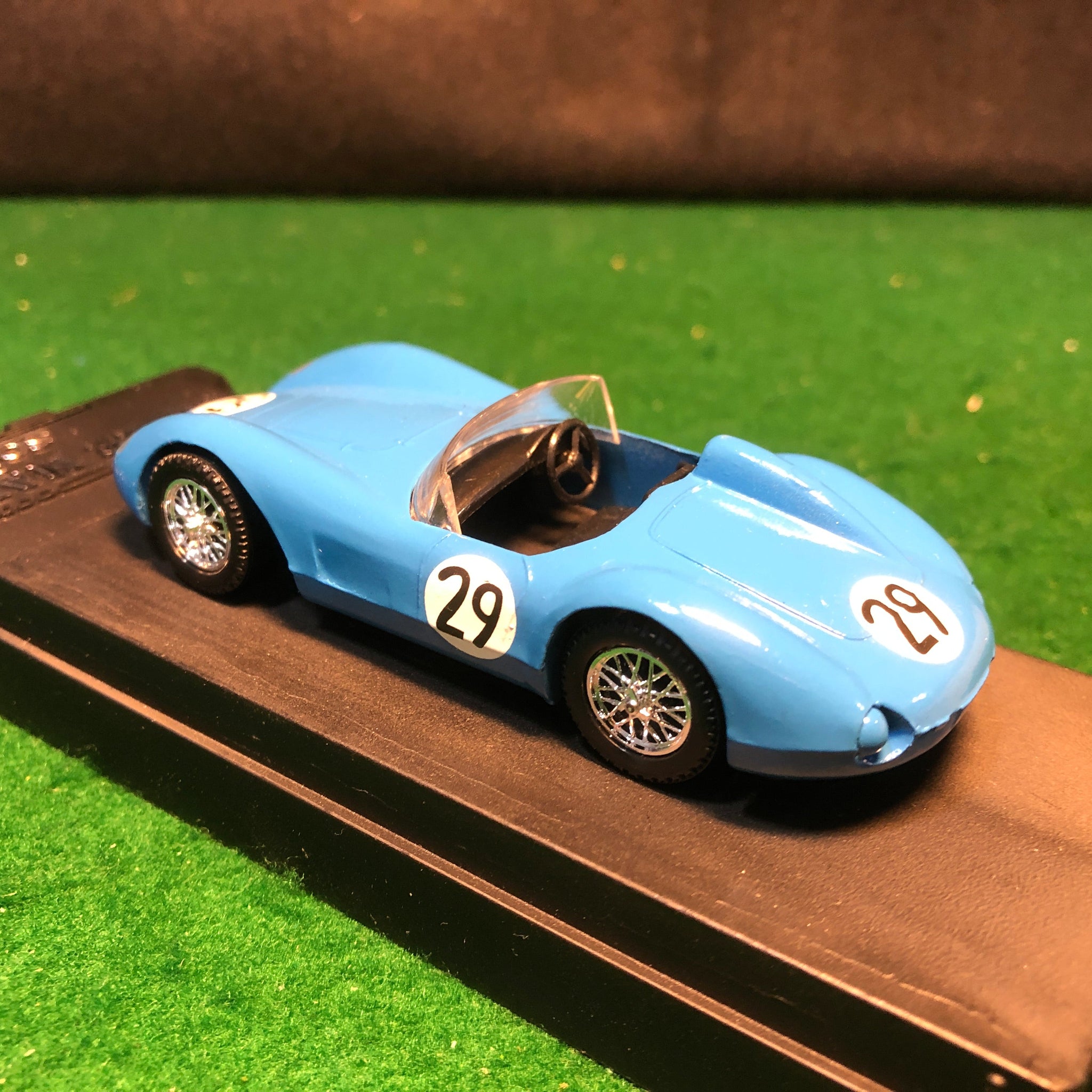 Ferrari 500 TRC 1957 N 29 by Solido 1:43 (2414)