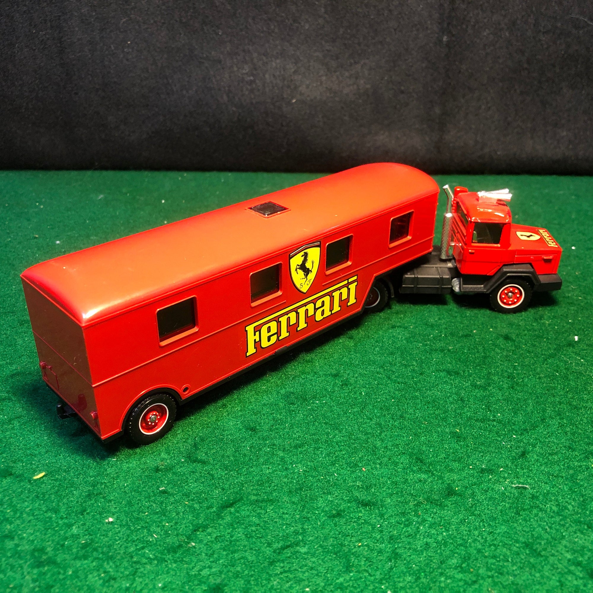 Ferrari Iveco Transporter Truck by Solido 1:43 (3504)