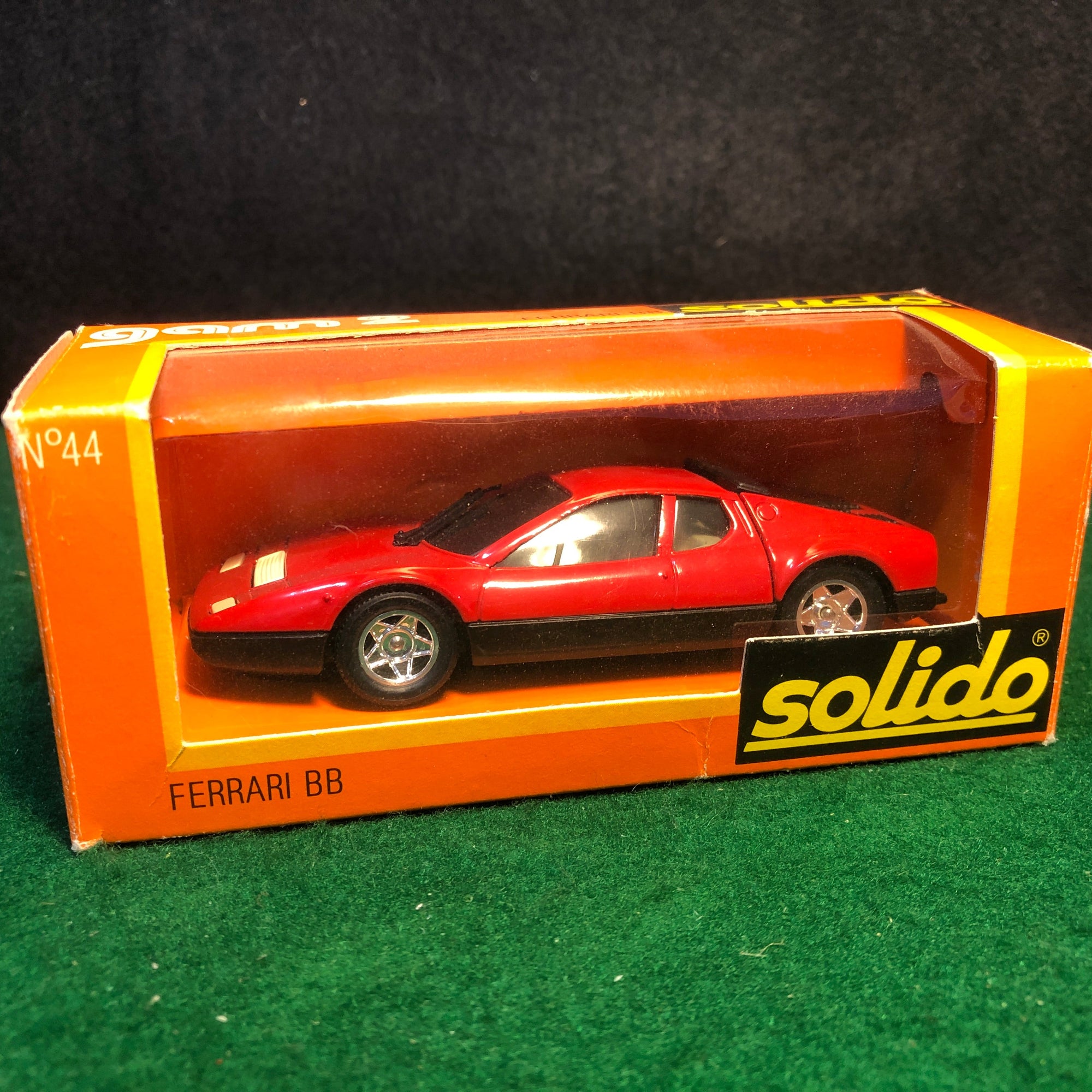 Ferrari 365/512 BB Berlinetta Boxer Red/Black by Solido 1:43 (44)