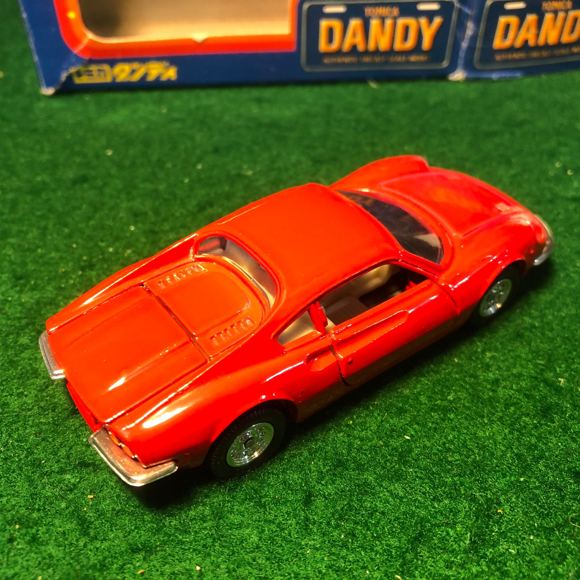 Ferrari 246 GT Dino Red by Tomica Dandy 1:43 (F05)