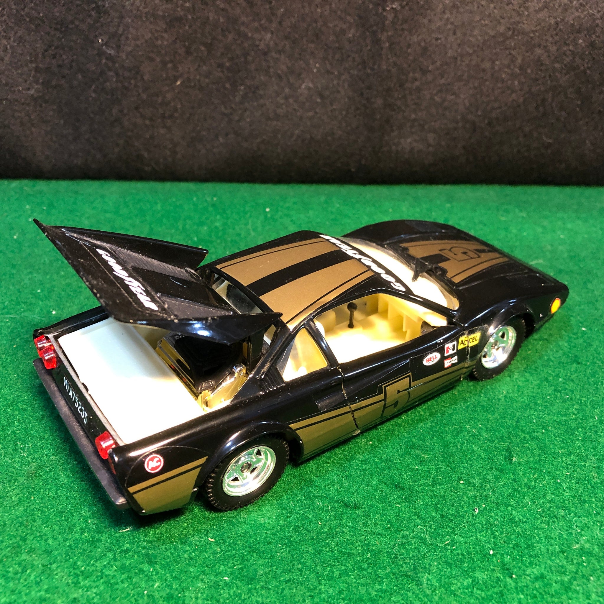 Ferrari 308 GTB Racing N 5 Black/Gold by Tonka 1:25 (S214)(No box)