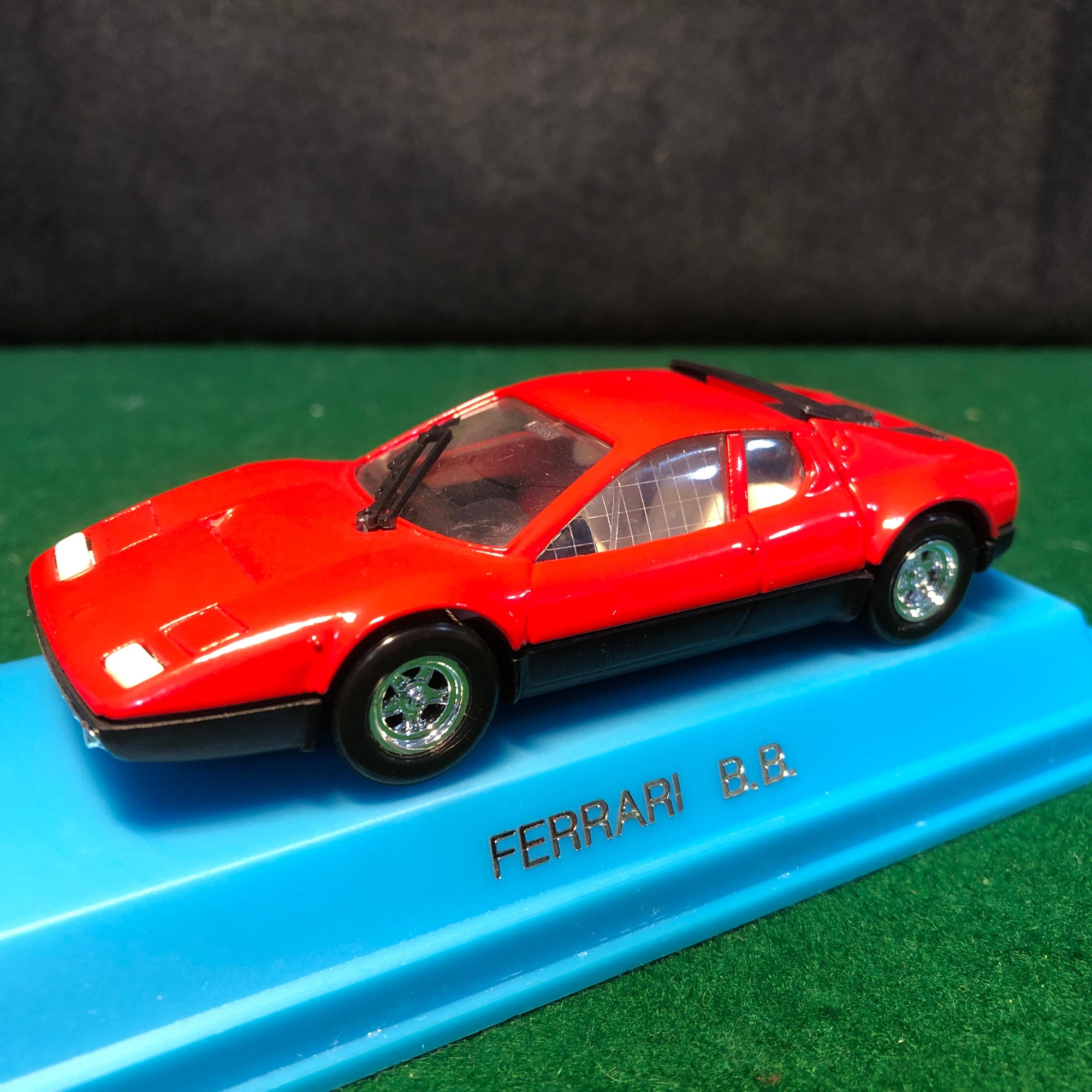 Ferrari 365 GT/4 BB Red-Black by Verem 1:43 (411)