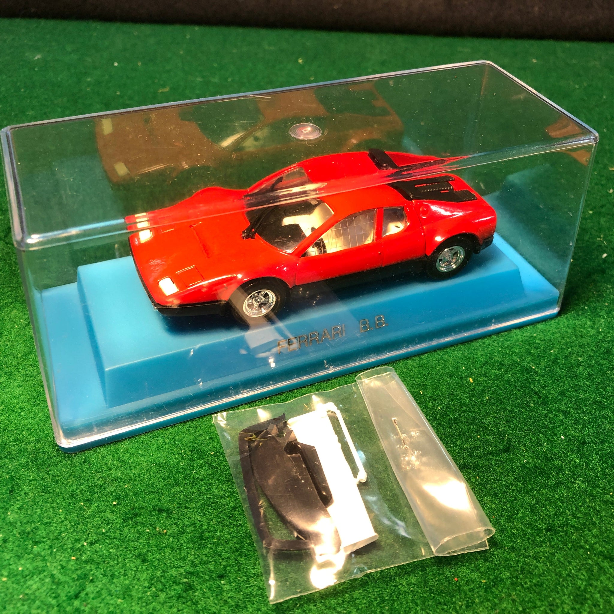 Ferrari 365 GT/4 BB Red-Black by Verem 1:43 (411)