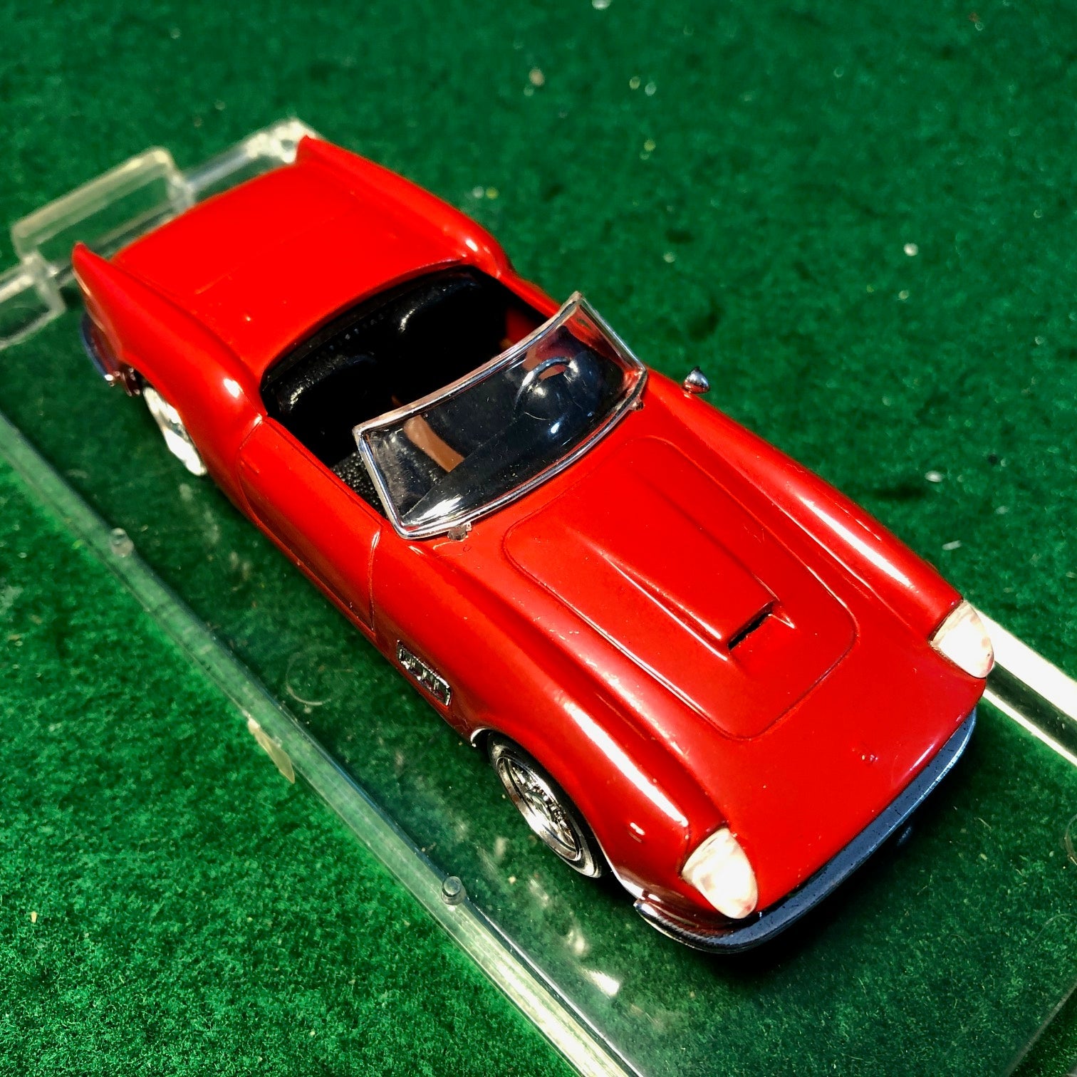 Ferrari 250 California Spyder Open Cabriolet by Vitesse 1:43 (140)(DC)