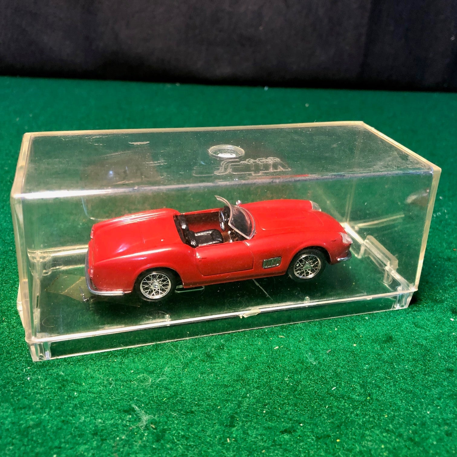 Ferrari 250 California Spyder Open Cabriolet by Vitesse 1:43 (140)(DC)