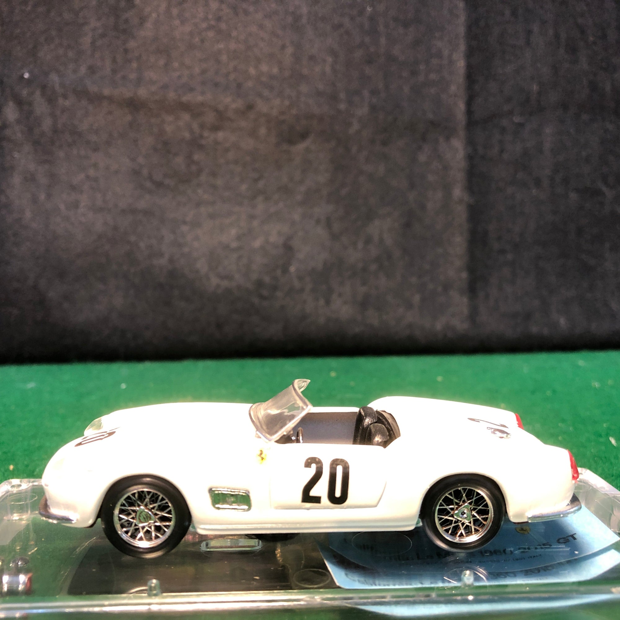 Ferrari 250 California Spyder N 20 Le Mans 1960 by Vitesse 1:43 (141)