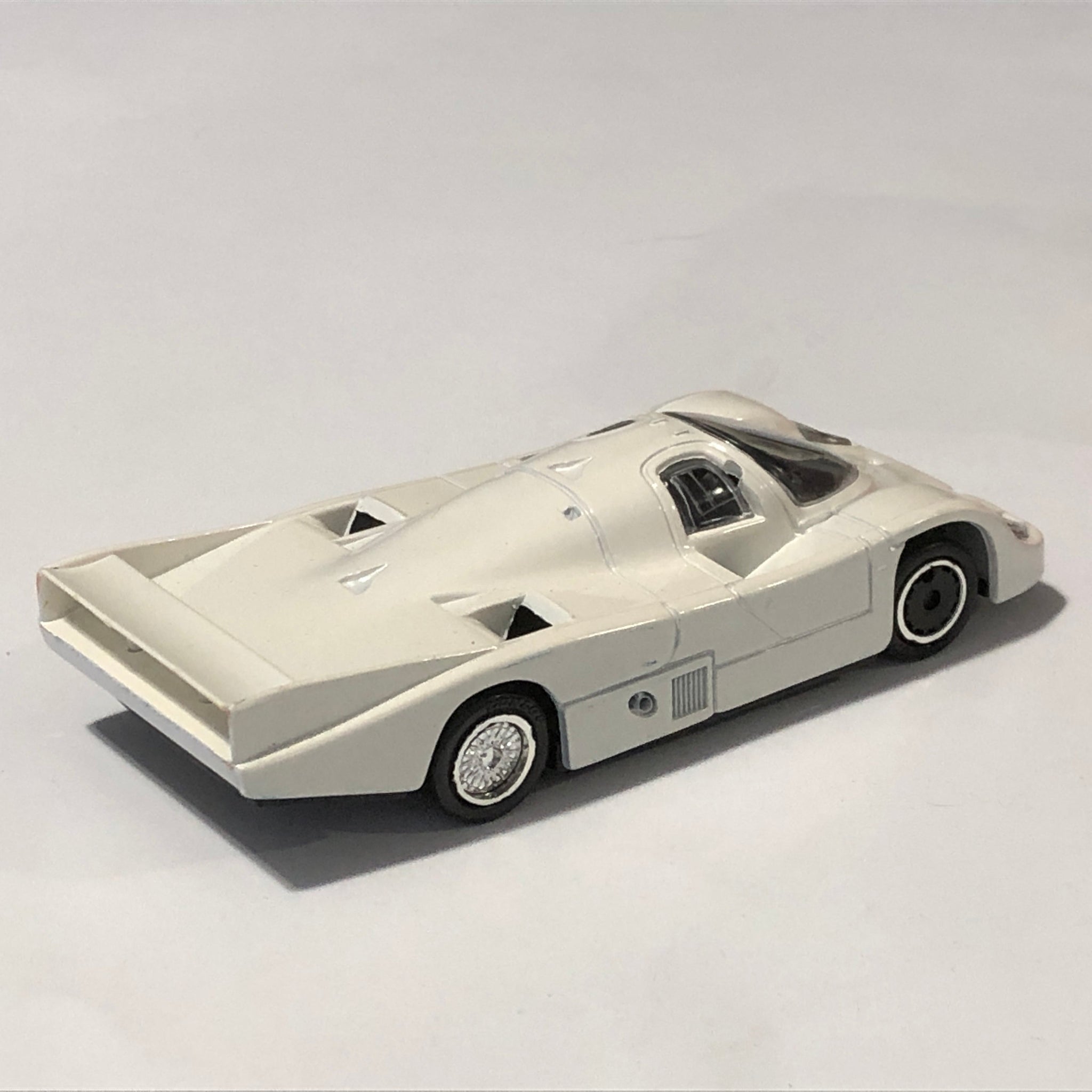 Porsche 956 Le Mans 1983 Marlboro N 8 by Vitesse 1:43 (195)