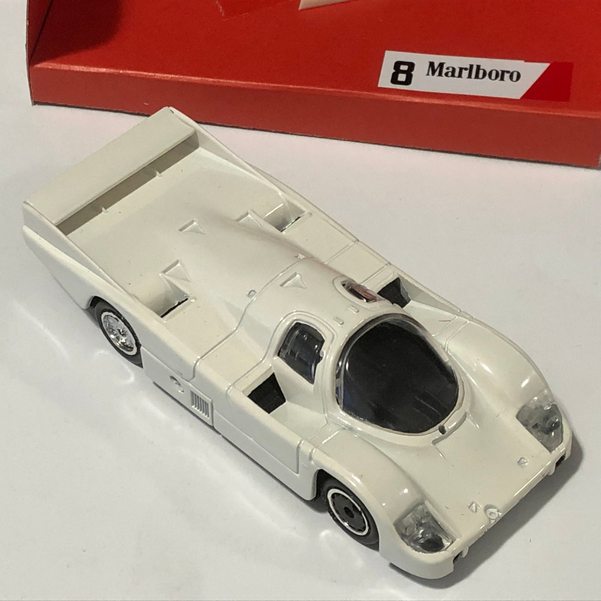 Porsche 956 Le Mans 1983 Marlboro N 8 by Vitesse 1:43 (195)