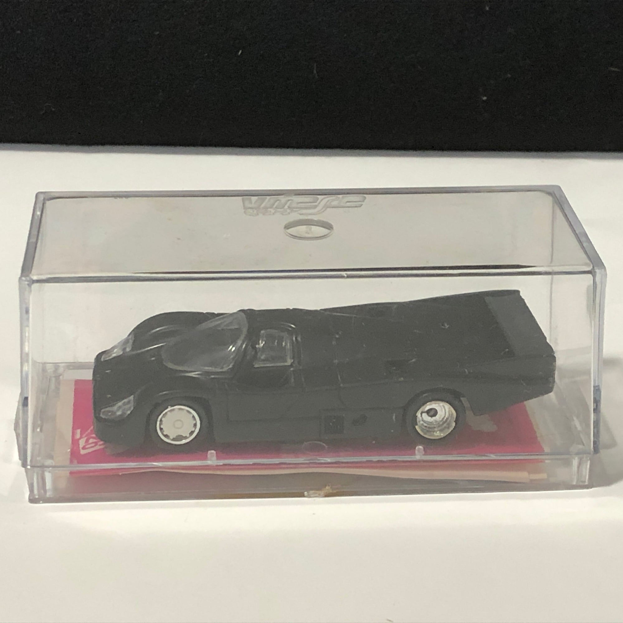 Porsche 956 Le Mans 1984 Hawayan Tropic N 26 by Vitesse 1:43 (318)