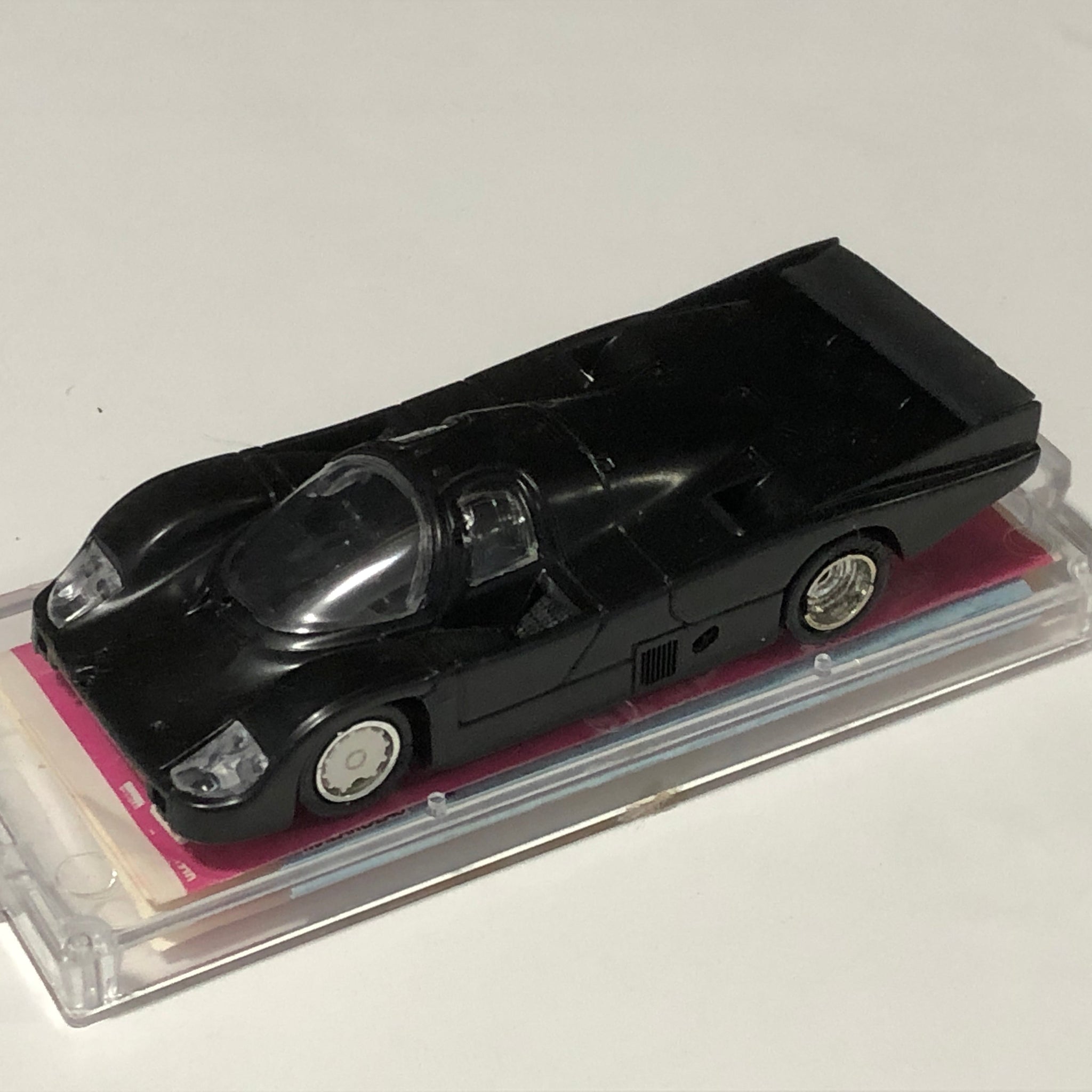 Porsche 956 Le Mans 1984 Hawayan Tropic N 26 by Vitesse 1:43 (318)