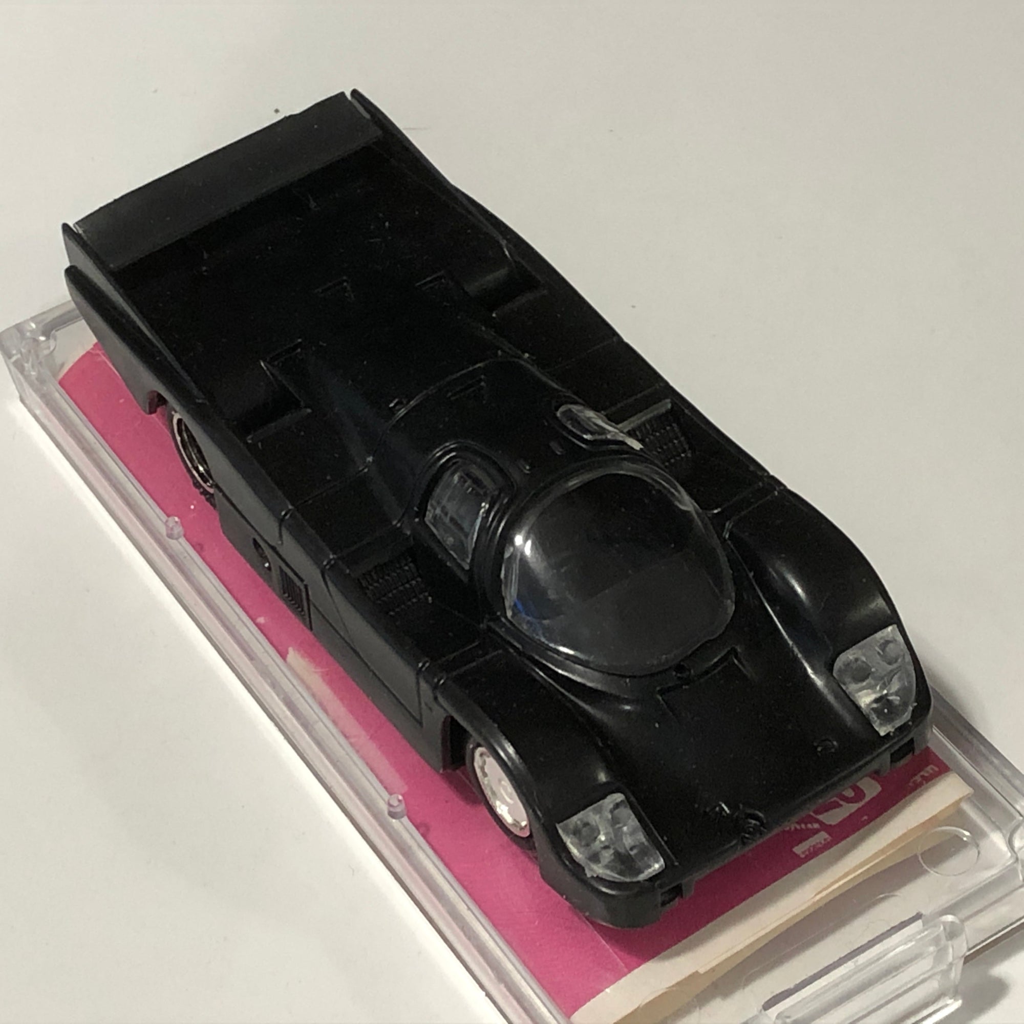 Porsche 956 Le Mans 1984 Hawayan Tropic N 26 by Vitesse 1:43 (318)