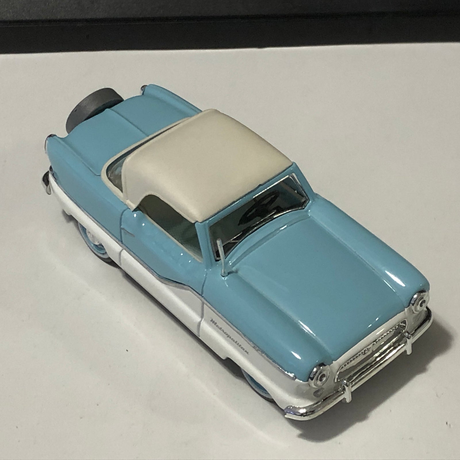 Nash Metropolitan 1959 Coupe Hard Top by Vitesse 1:43 (L025)
