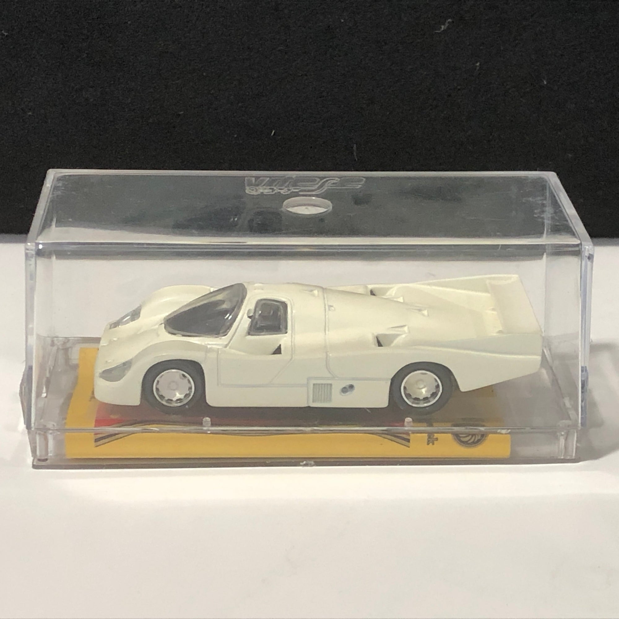Porsche 956 Le Mans 1985 American 100's N 33 by Vitesse 1:43 (SM29)
