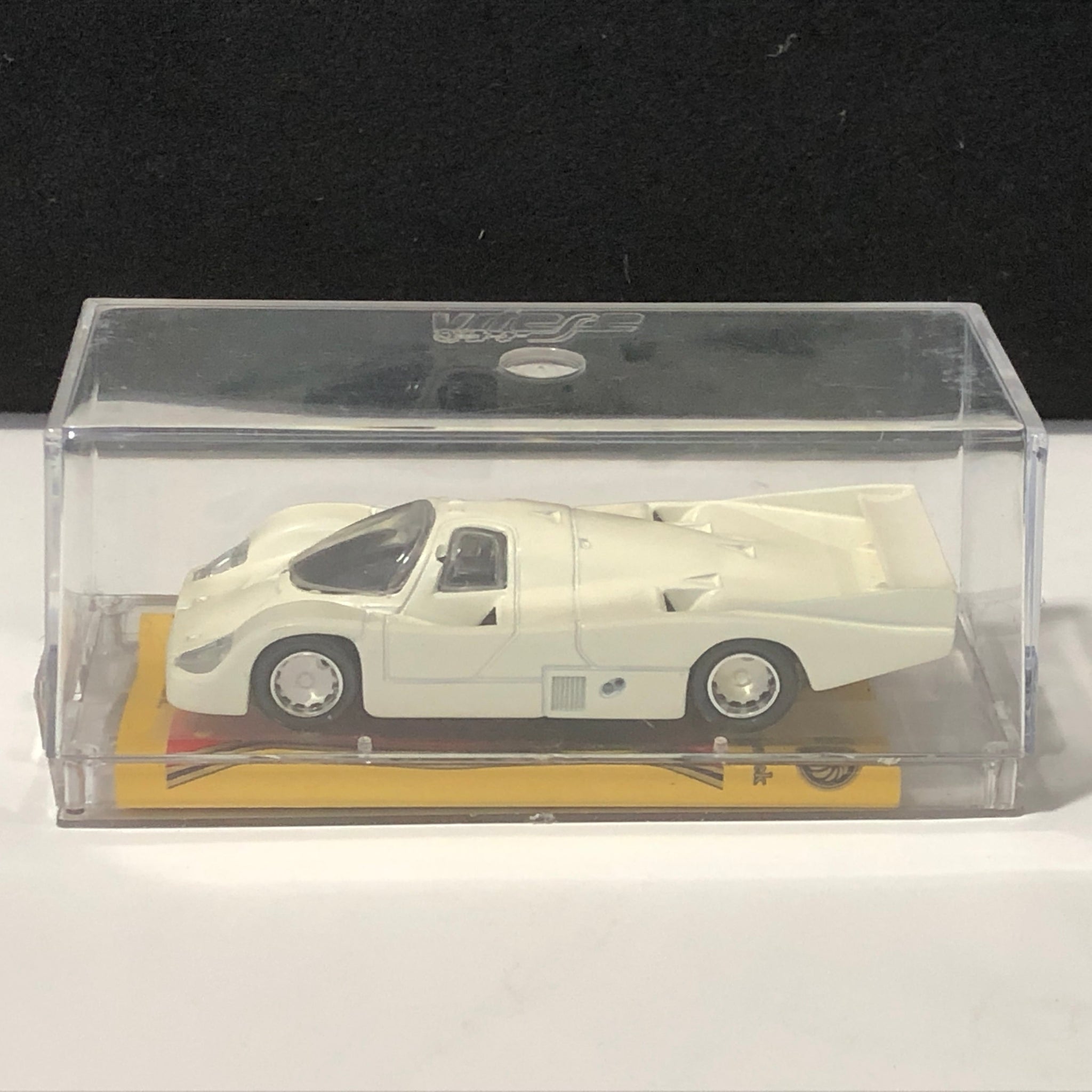 Porsche 956 Le Mans 1985 American 100's N 33 by Vitesse 1:43 (SM29)