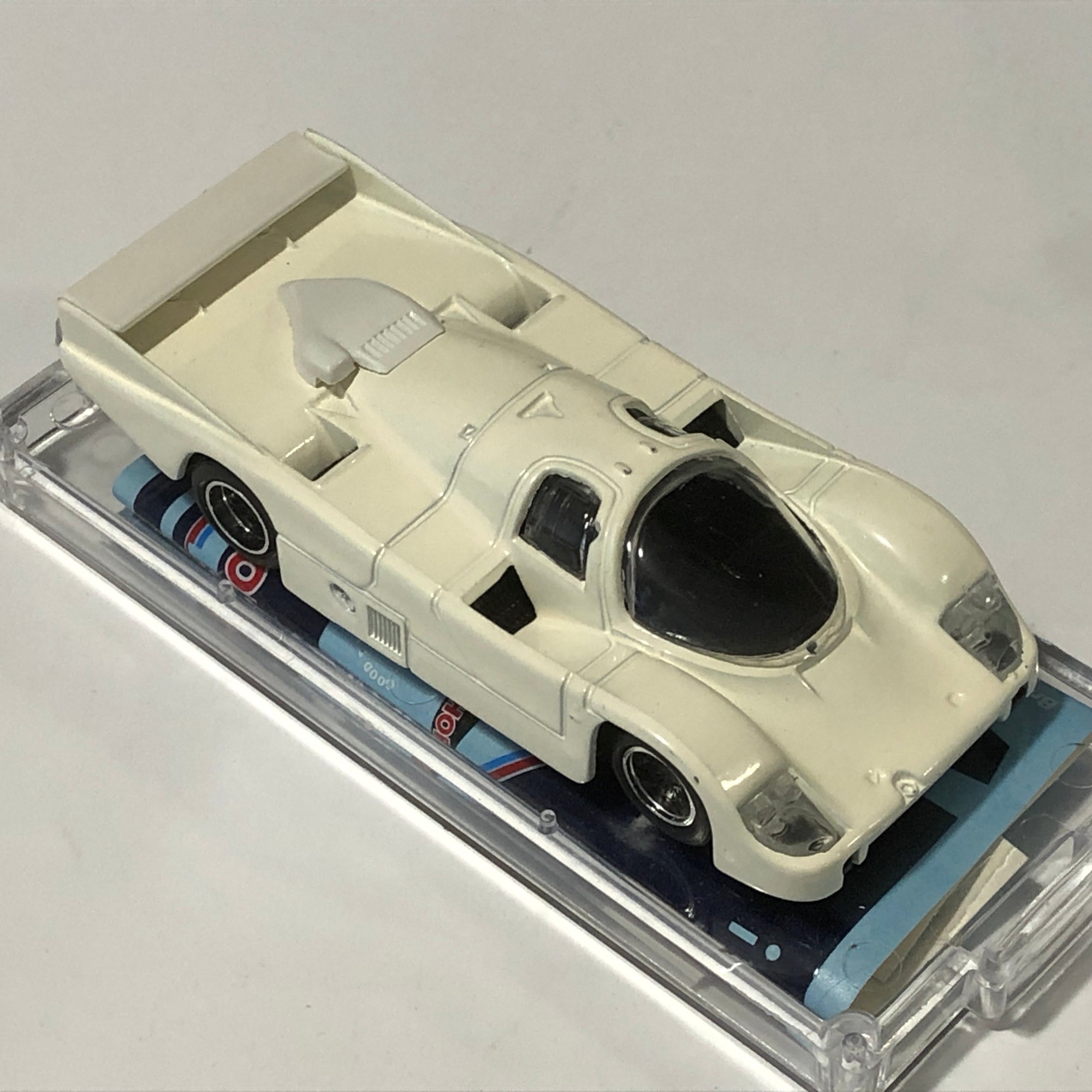 Porsche 962 Daytona 1986 Winner Valvoline N 8 by Vitesse 1:43 (SM38)