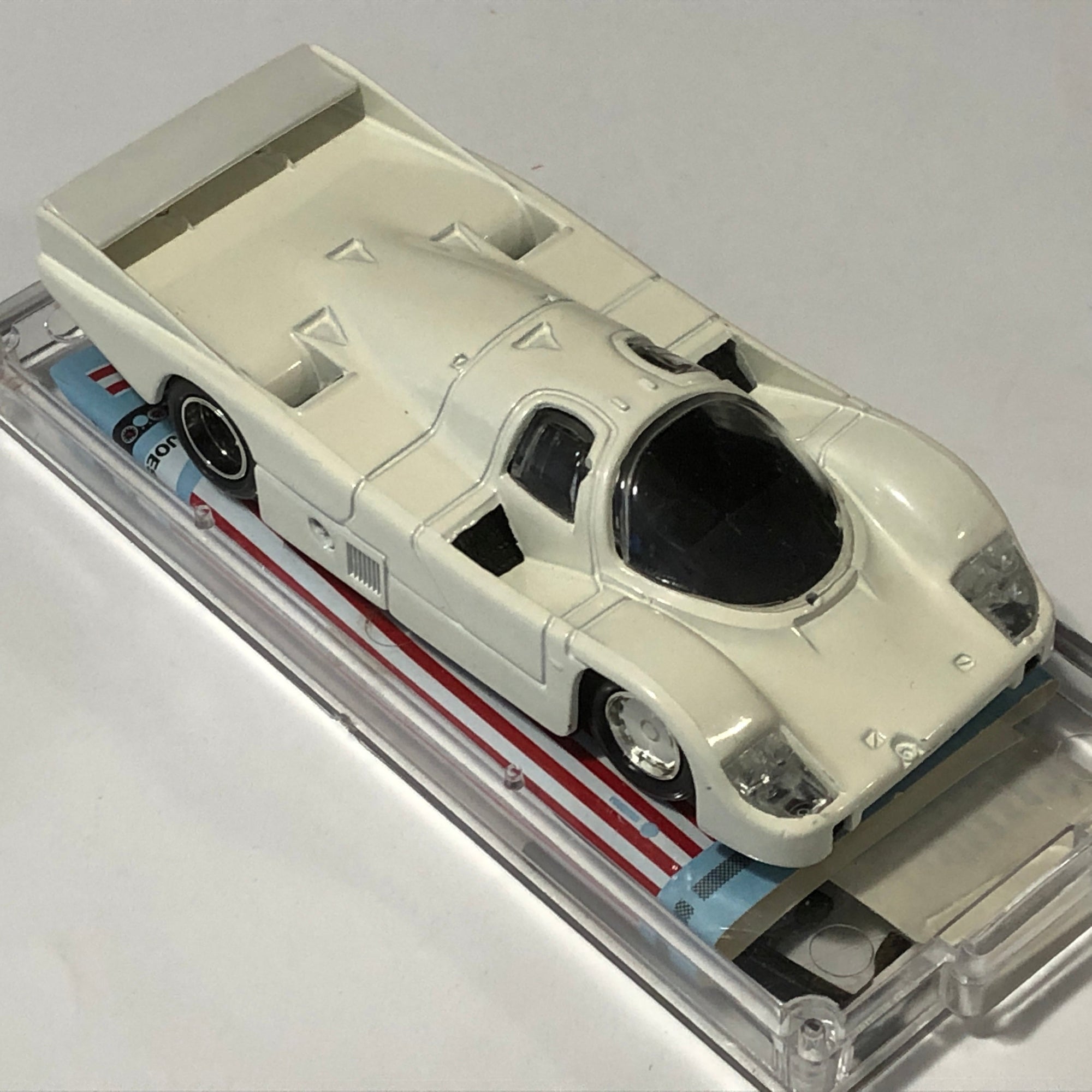 Porsche 956 Le Mans 1986 Spirit Of America N 8 by Vitesse 1:43 (SM40)