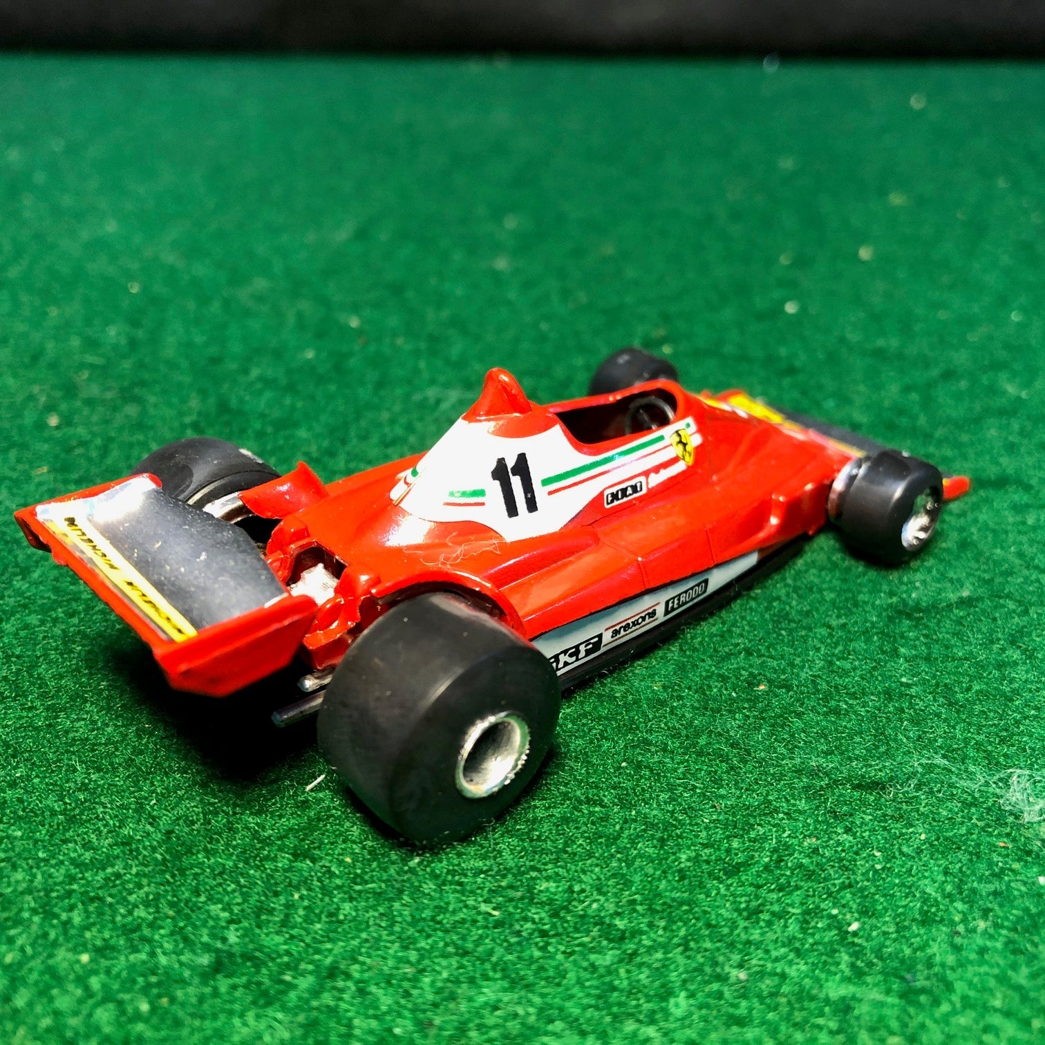 Ferrari 312 T2 N 11 Niki Lauda by Yaxon 1:43 (0700)(No box)