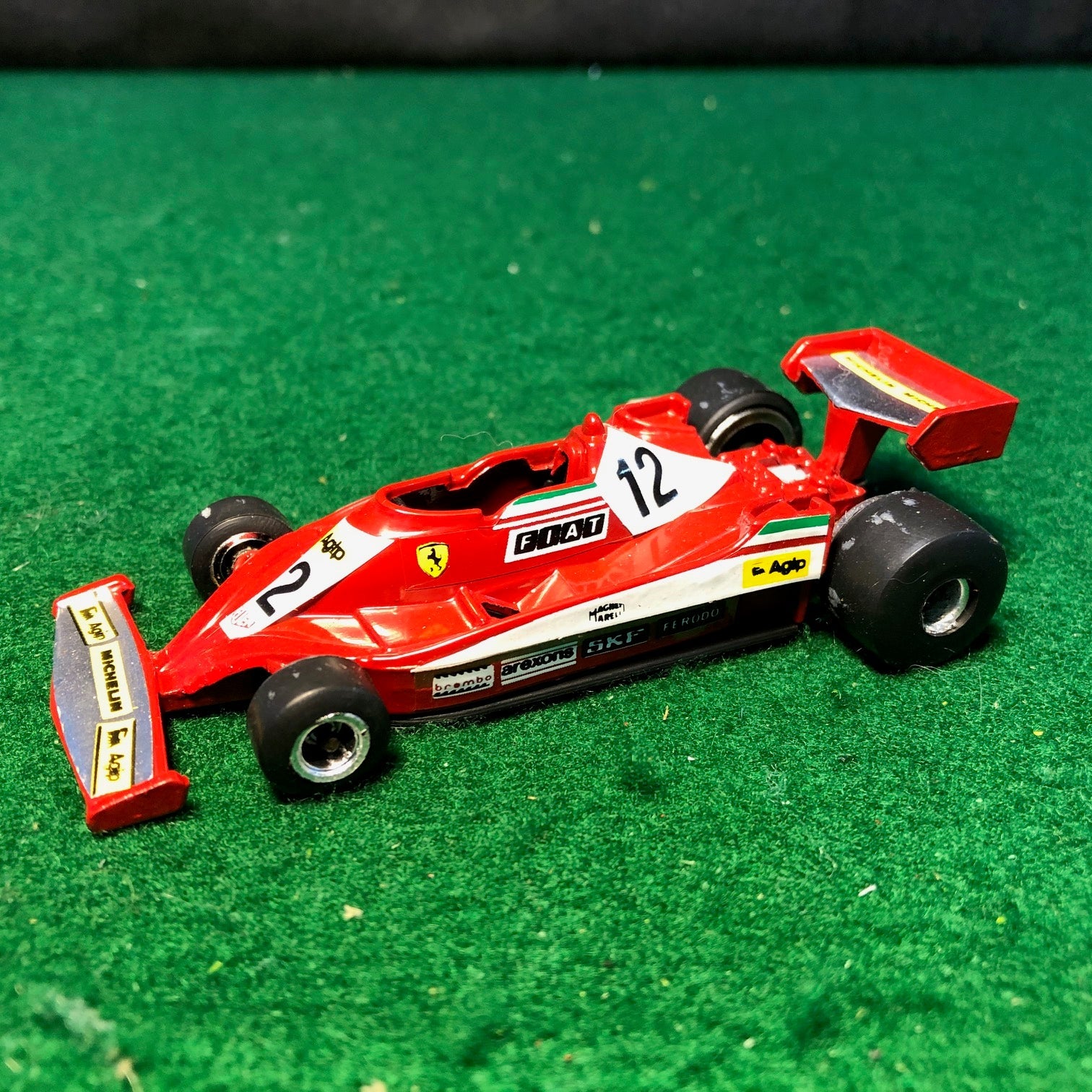 Ferrari 312 T3 N 12 Gilles Villeneuve by Yaxon 1:43 (0706)(No box)