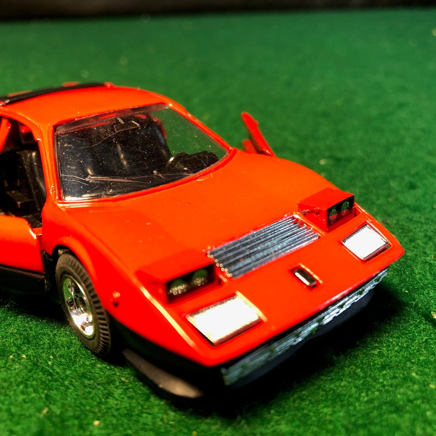 Ferrari 512 BB Berlinetta Boxer Red/Black by Yonezawa 1:40 (G-68)(No box)