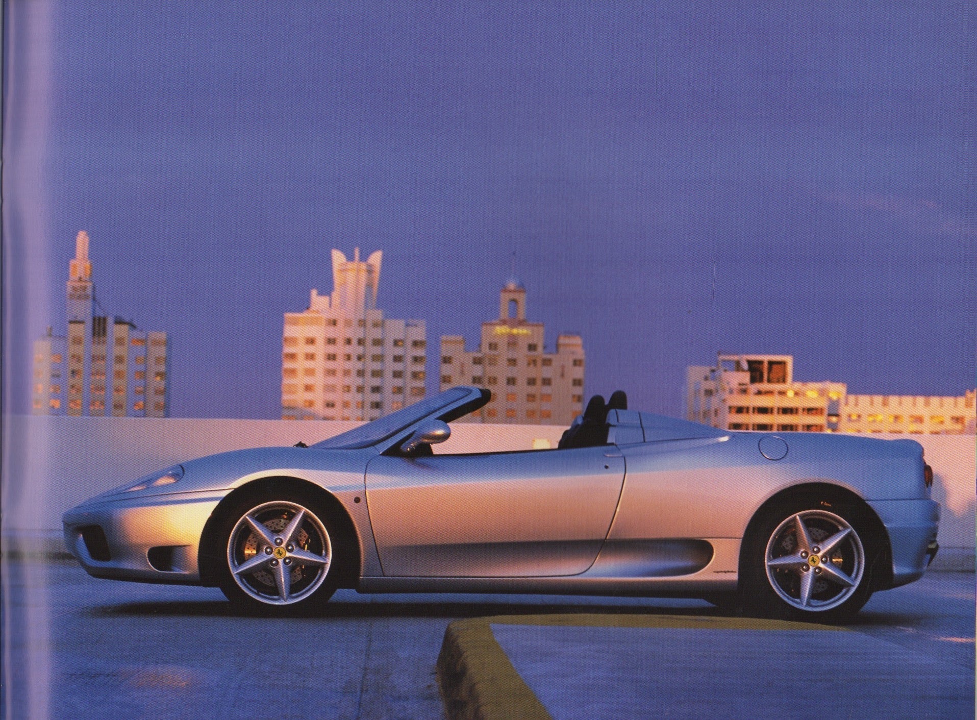 Ferrari 360 Modena Deluxe Brochure (1602/00)