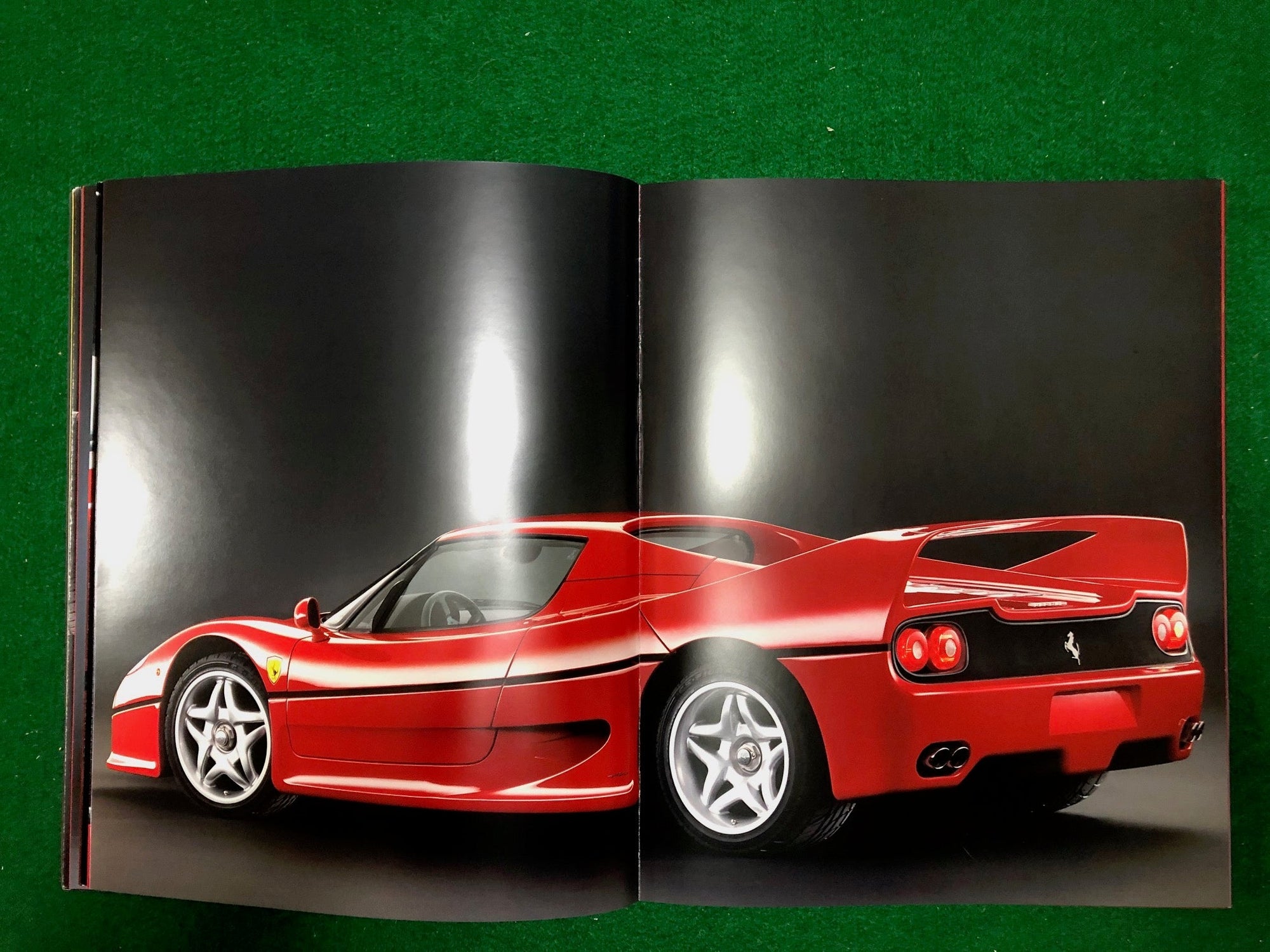 Ferrari F50 Presentation Book (1002/95)