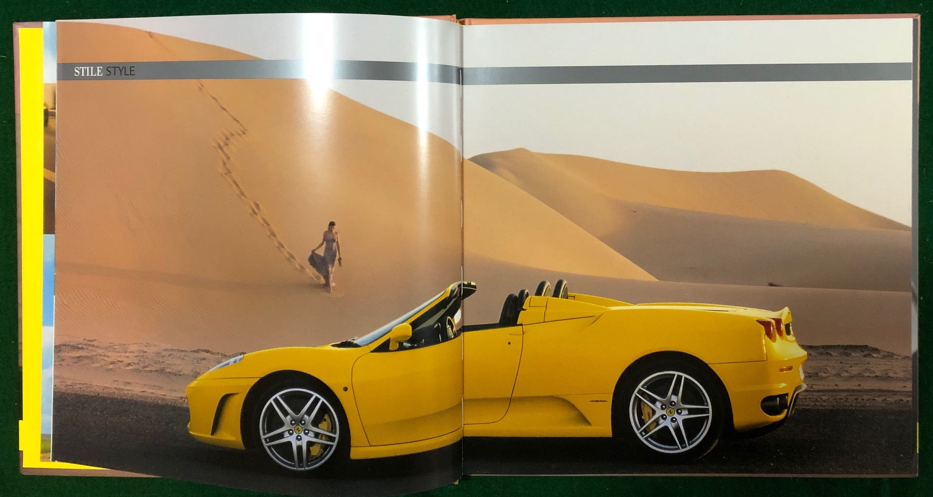 Ferrari F430 Spider Deluxe Brochure (2239/05)