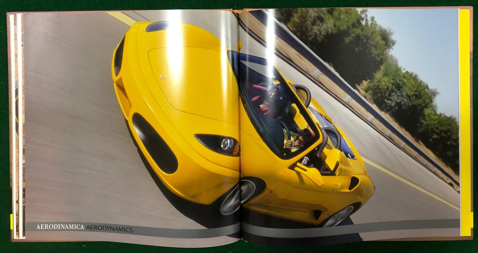 Ferrari F430 Spider Deluxe Brochure (2239/05)
