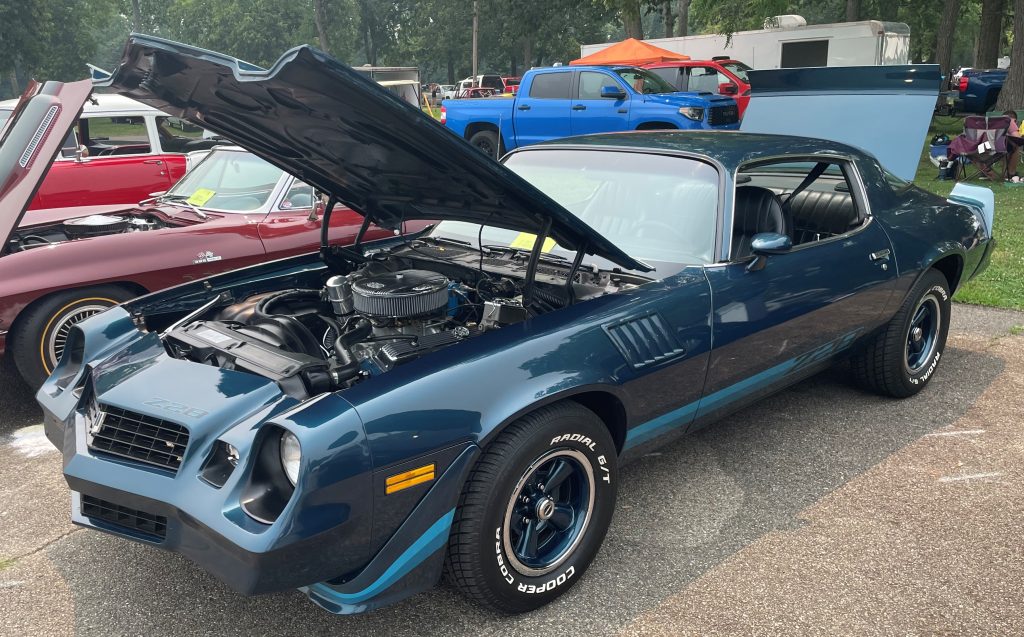 blue late second gen chevy camaro z28
