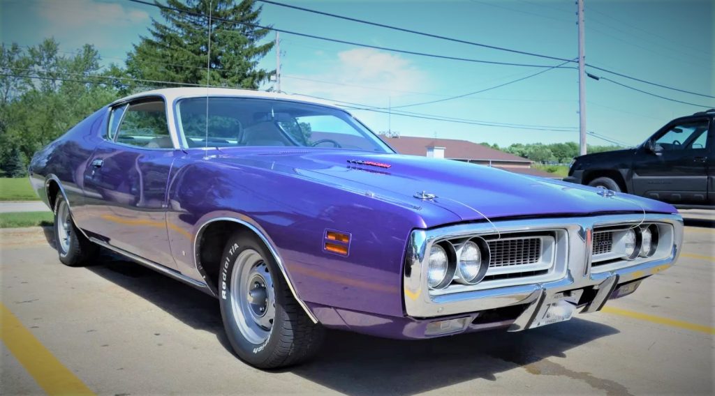 1971 dodge charger in plum crazy purple