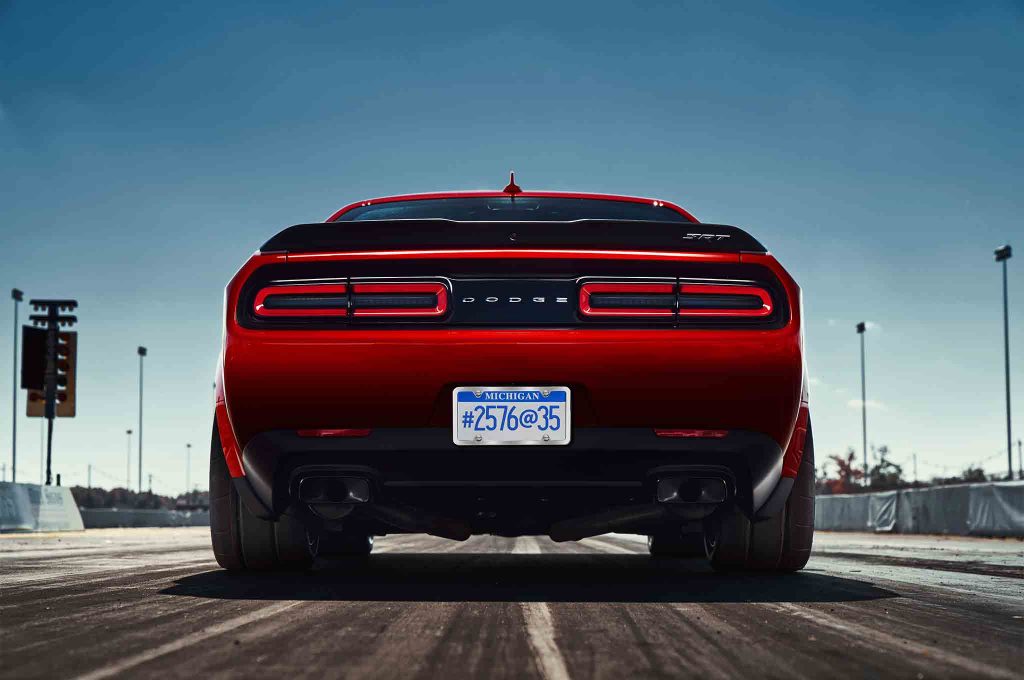 2018 dodge srt demon rear view