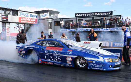 jimmy alund racing a pro stock camaro in santa pod raceway