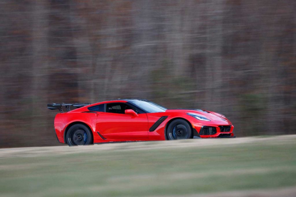 2019 chevy corvette zr-1 at VIR raceway