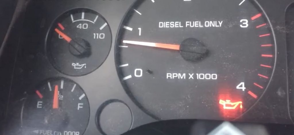 diesel engine oil pressure light with low oil pressure during initial startup