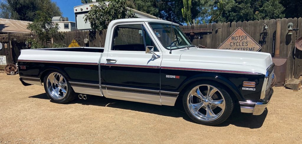 cusomtized 1971 chevy c-10 pickup truck cheyenne trim, white on black