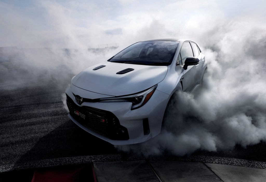 toyota gr corolla Smokey burnout