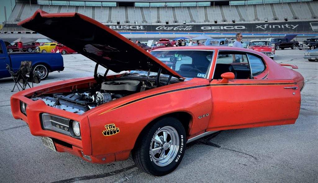 1969 pontiac gto judge orange coupe