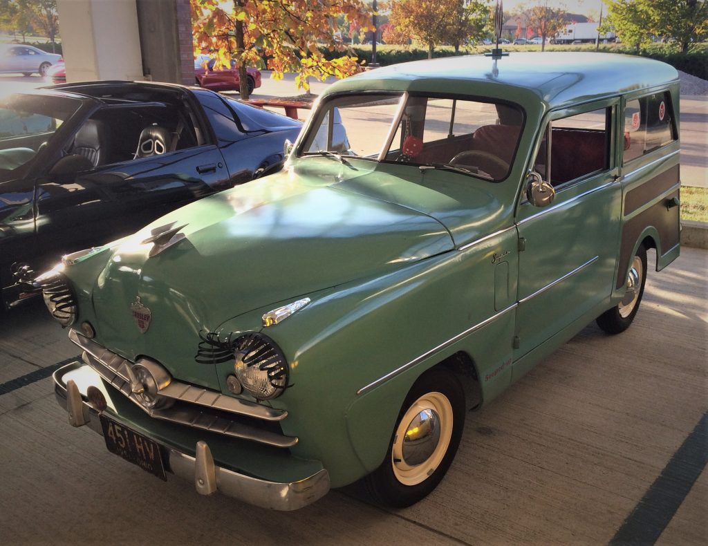 1951 crosley cd super wagon with its hood down