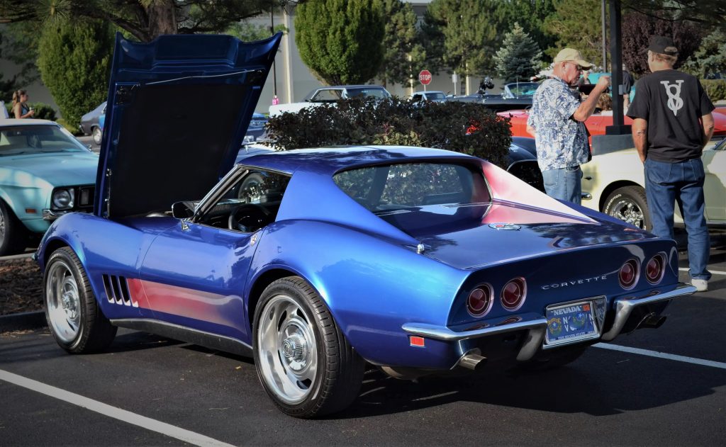 customized 1968 chevy corvette stingray