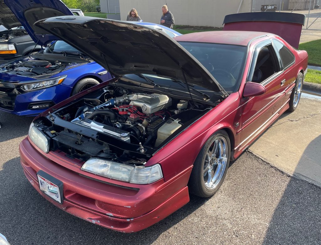 10th gen ford thunderbird with v8