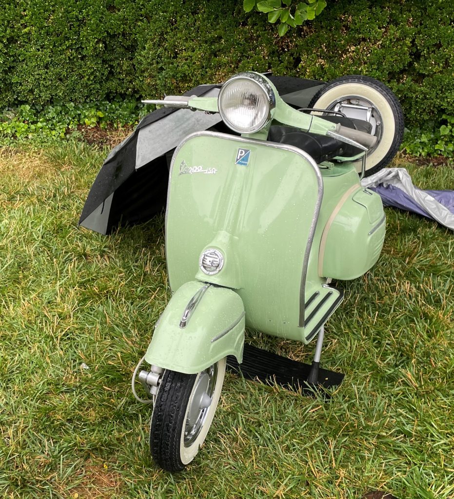 1966 vespa sprint 150 scooter