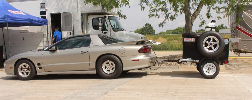 pontiac firebird trans am 4th gen with race trailer
