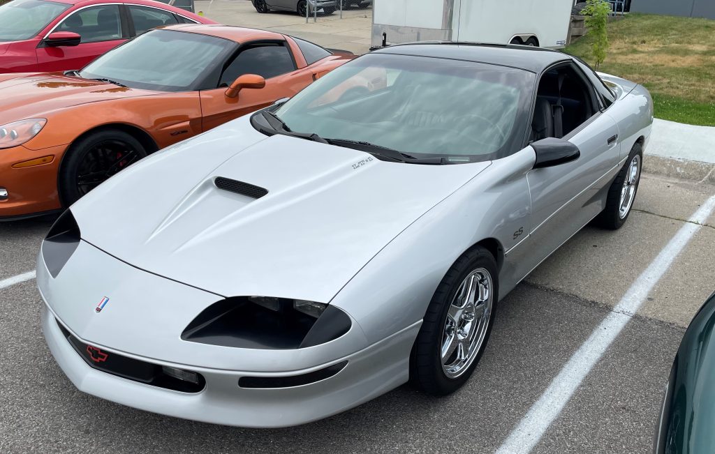 silver chevy camaro ss 4th gen with LT-1 hood