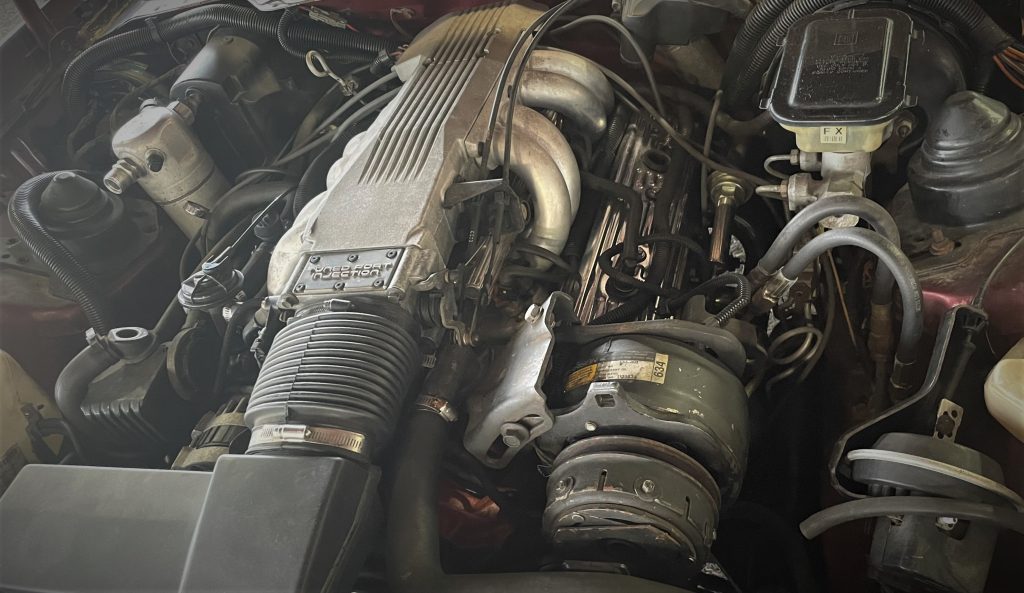 tuned port tpi chevy 305 engine in a pontiac trans am