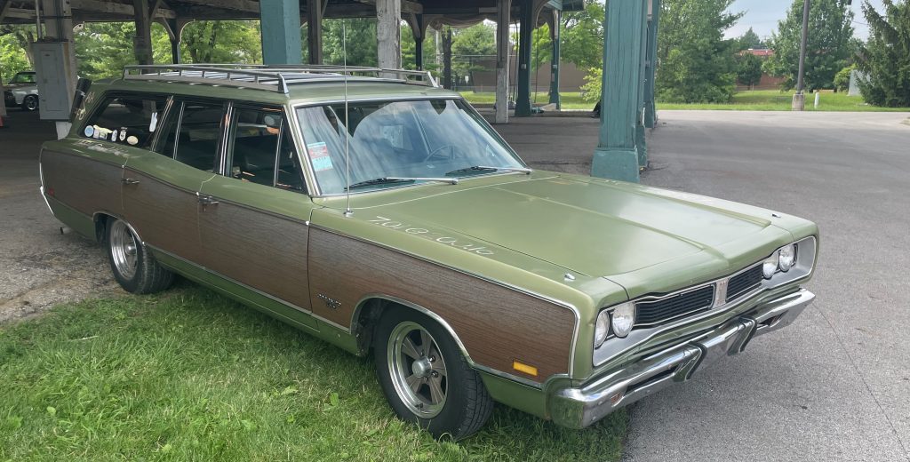 1969 Dodge Coronet Woody Wagon