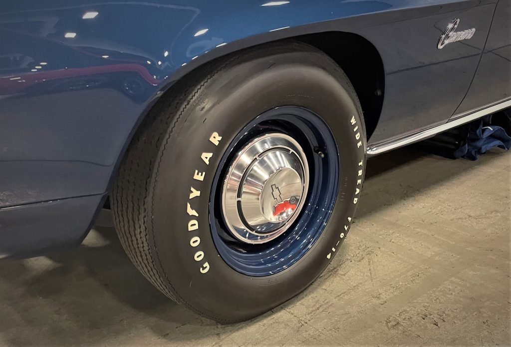 1969 chevy camaro ZL-1 COPO, hubcap, wheel, and tire