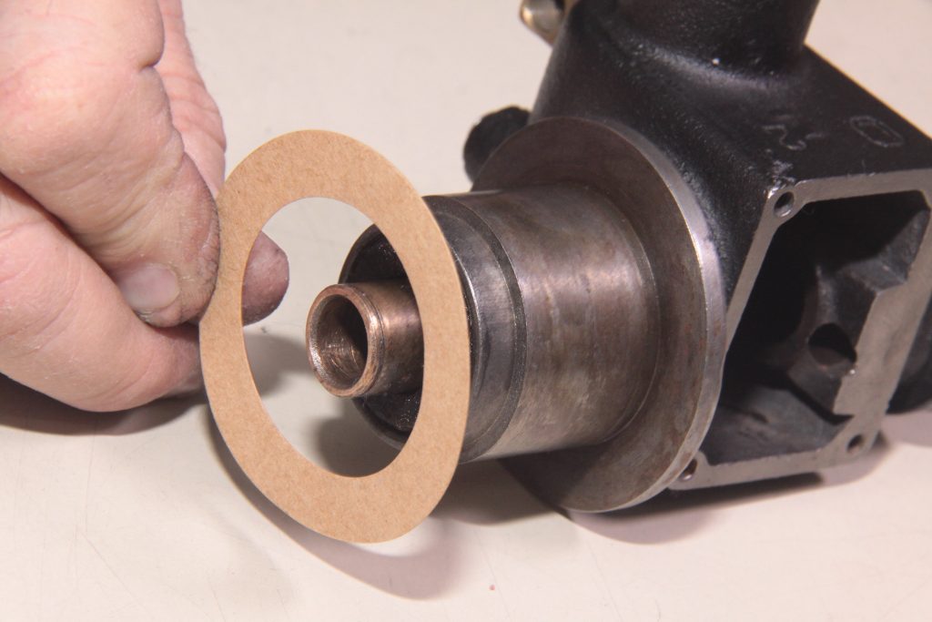 putting paper gasket shim on bottom of a gm distributor