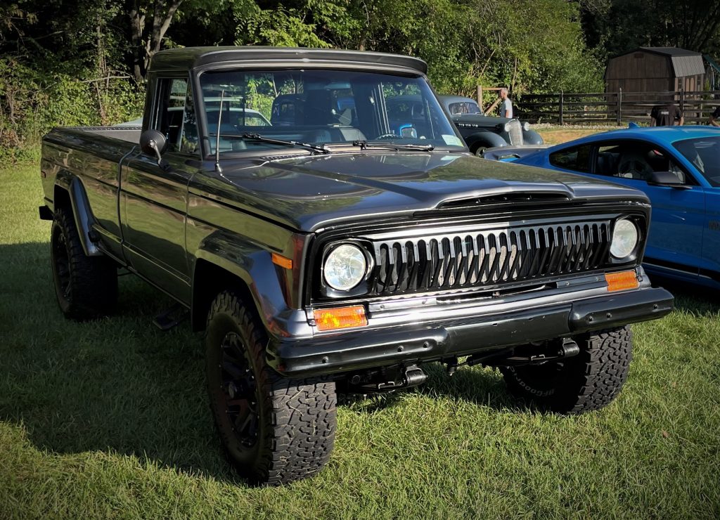 jeep j10 series pickup truck